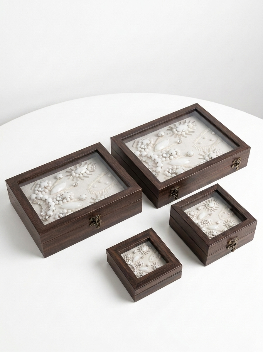 Snow Stone Gift Box