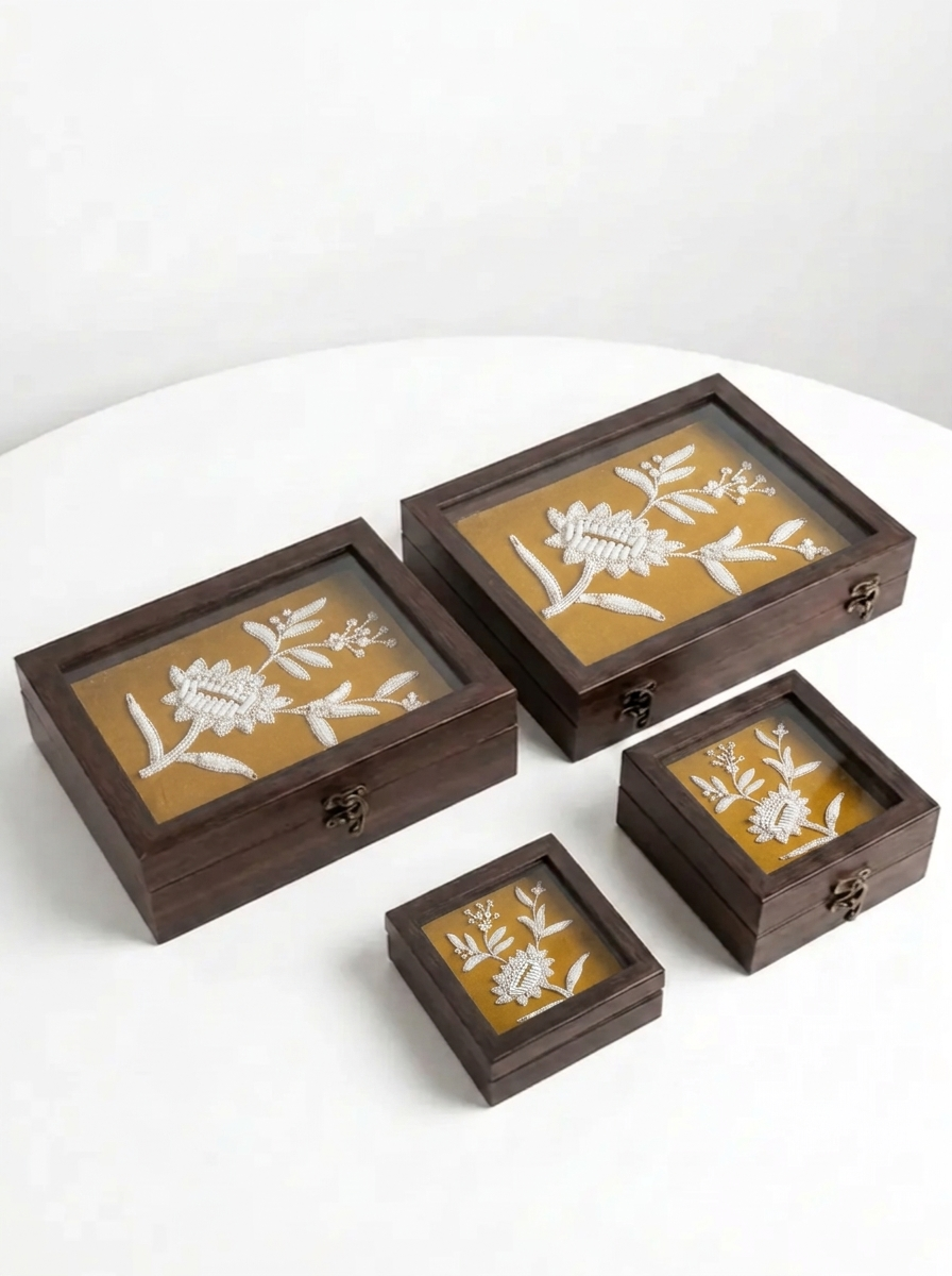 Sunlit Ivory Gift Box